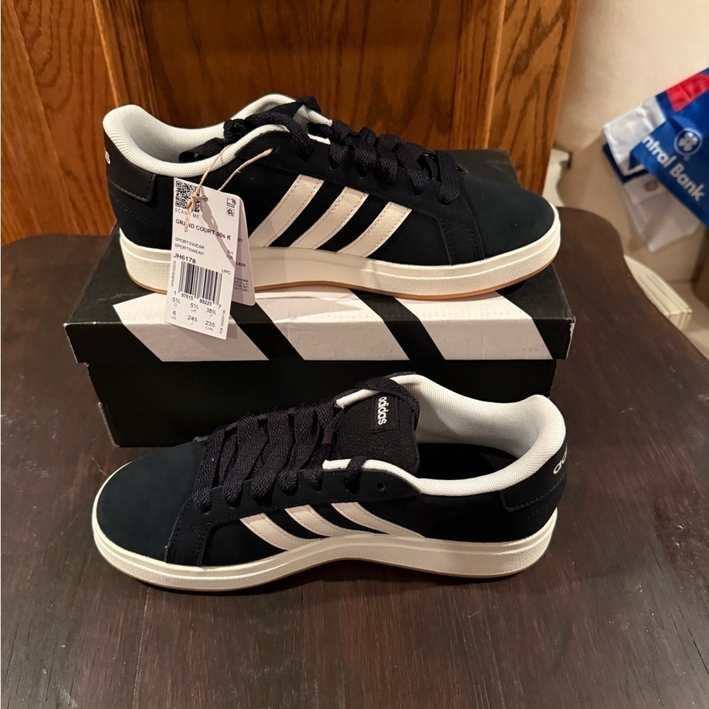 NWT Adidas Grand Court FREE SHIPPING - Picture 7 of 11